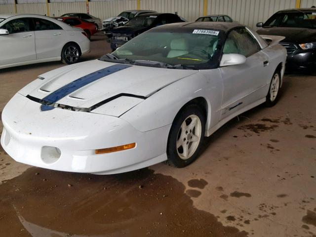 2G2FV22P2R2246405 - 1994 PONTIAC FIREBIRD F WHITE photo 2