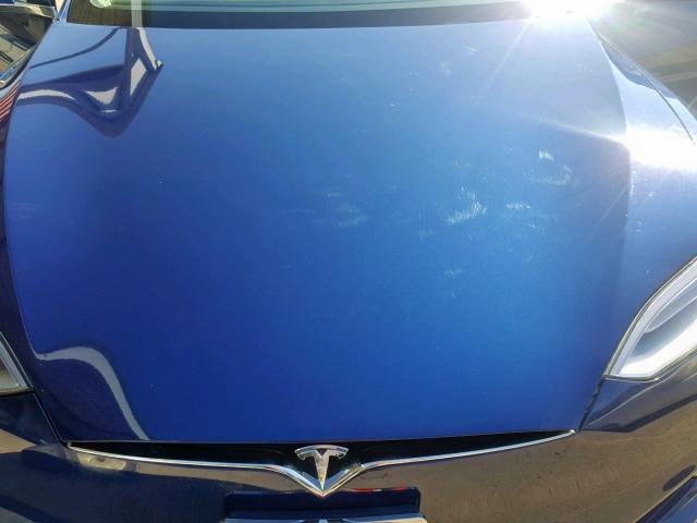 5YJSA1E29HF191419 - 2017 TESLA MODEL S BLUE photo 7