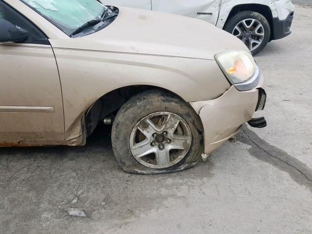 1G1ZT54884F234068 - 2004 CHEVROLET MALIBU LS GOLD photo 9