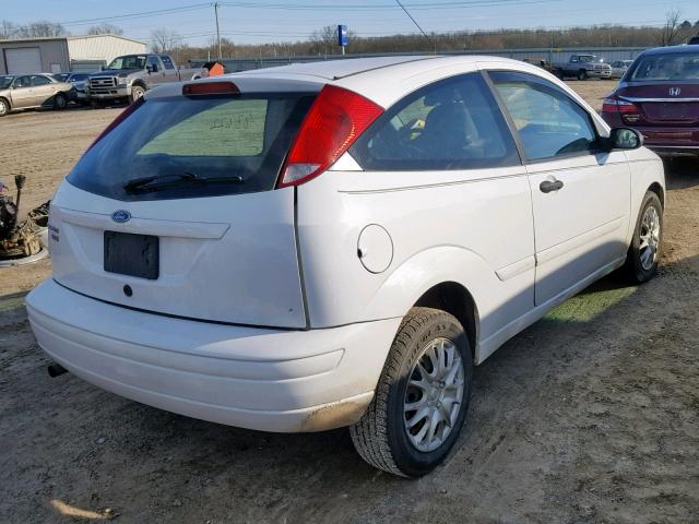 1FAFP31N27W295195 - 2007 FORD FOCUS ZX3 WHITE photo 4