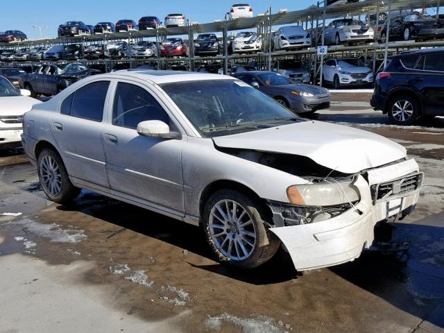 YV1RH592172627302 - 2007 VOLVO S60 2.5T WHITE photo 1