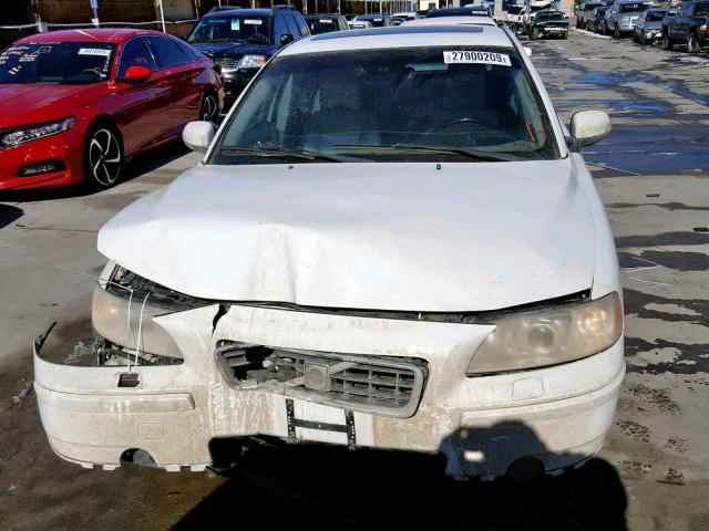 YV1RH592172627302 - 2007 VOLVO S60 2.5T WHITE photo 9