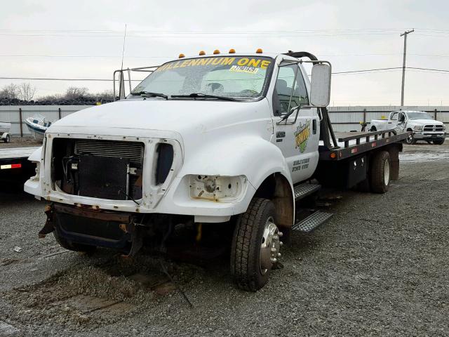 3FRNF65F65V202489 - 2005 FORD F650 SUPER WHITE photo 2