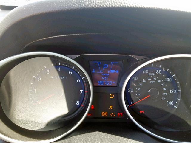 KM8JT3AB9CU393695 - 2012 HYUNDAI TUCSON GL SILVER photo 8