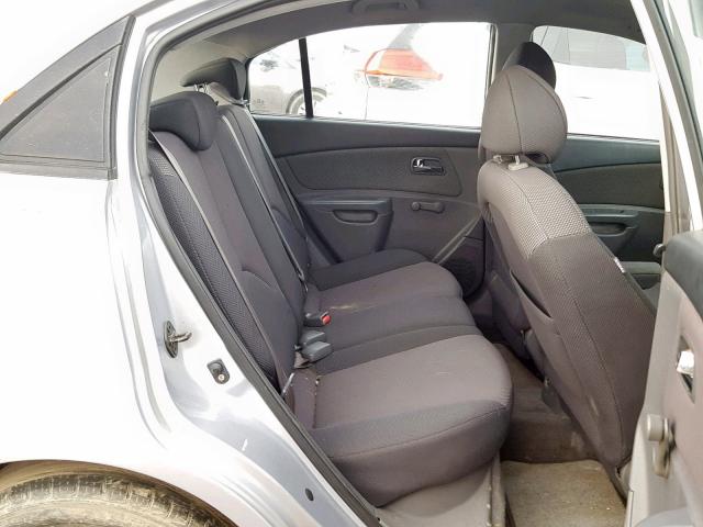 KNADE163166068868 - 2006 KIA RIO 5 SILVER photo 6