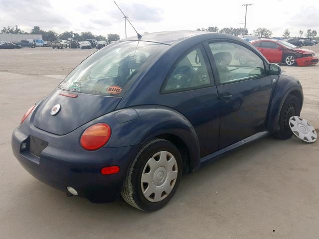 3VWBT21C71M413324 - 2001 VOLKSWAGEN NEW BEETLE 蓝色 照片 4