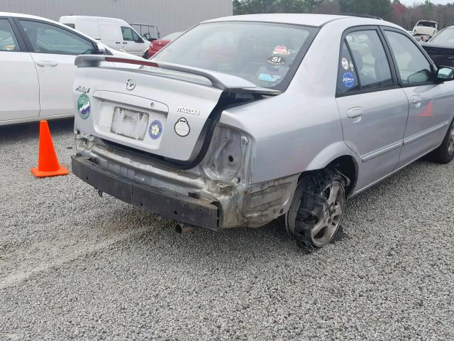 JM1BJ225720551037 - 2002 MAZDA PROTEGE DX SILVER photo 9