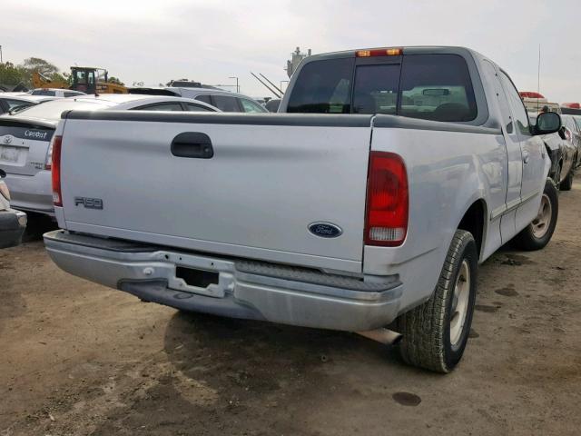 1FTZX1721WKB37798 - 1998 FORD F150 GRAY photo 4