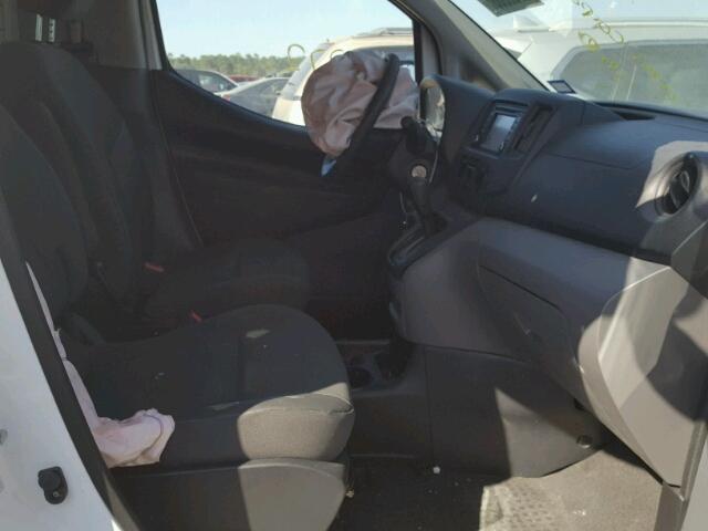 3N63M0ZN2FK725341 - 2015 CHEVROLET CITY EXPRE WHITE photo 5