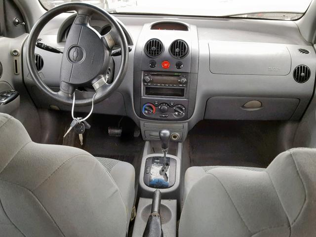 KL1TJ52664B154917 - 2004 CHEVROLET AVEO LS BLACK photo 9