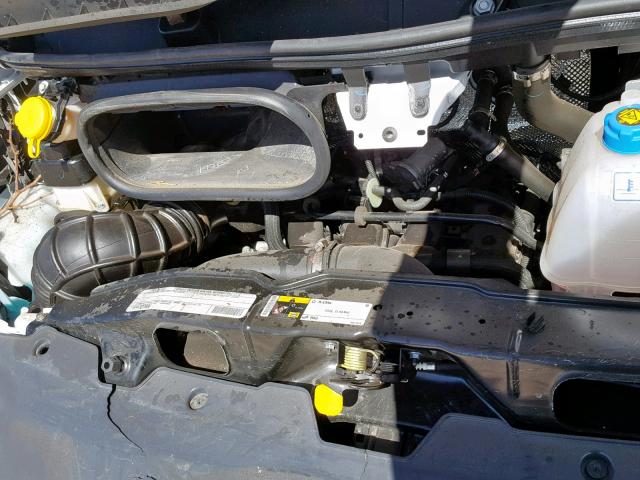 3C6URVJG5JE152453 - 2018 RAM PROMASTER 白色 照片 7