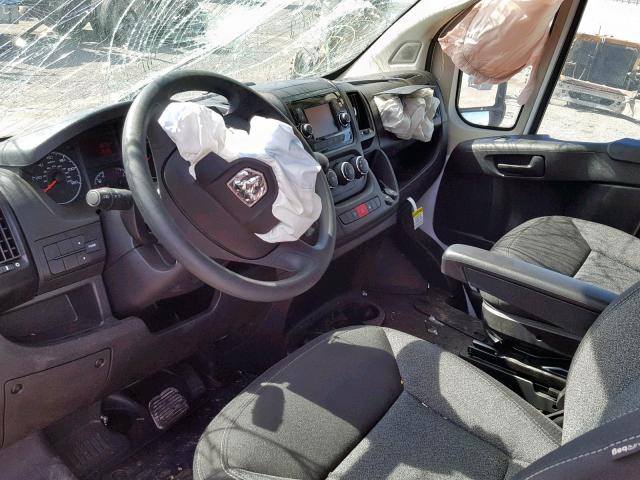 3C6URVJG5JE152453 - 2018 RAM PROMASTER 白色 照片 9