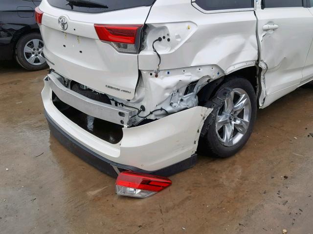 5TDDZRFH8HS366791 - 2017 TOYOTA HIGHLANDER WHITE photo 9