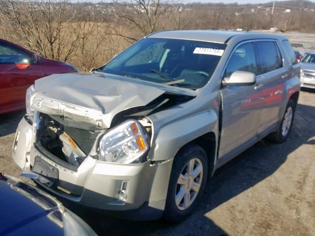 2GKFLVEK1E6312937 - 2014 GMC TERRAIN SL SILVER photo 2