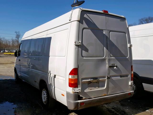 WDYPD744655814824 - 2005 FREIGHTLINER SPRINTER WHITE photo 3