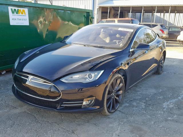 5YJSA1DP9DFP17619 - 2013 TESLA MODEL S Niebieski zdjęcie 2
