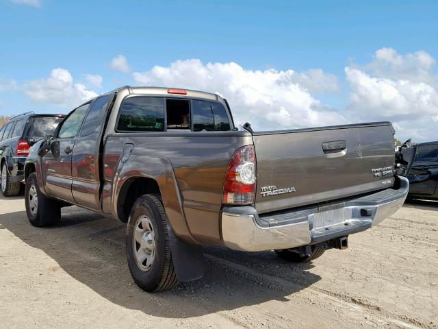 5TFTU4GN8DX048496 - 2013 TOYOTA TACOMA PRE BROWN photo 3