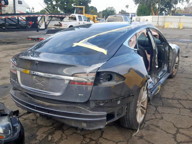 5YJSA1S17EFP41112 - 2014 TESLA MODEL S GRAY photo 4