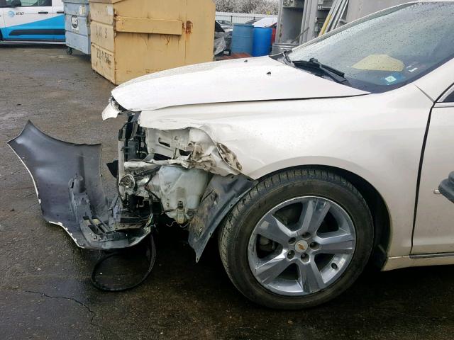 1G1ZC5E11BF232130 - 2011 CHEVROLET MALIBU 1LT 白色 照片 9