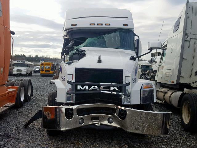 1M1AN4GY2KM011151 - 2019 MACK ANTHEM WHITE photo 9