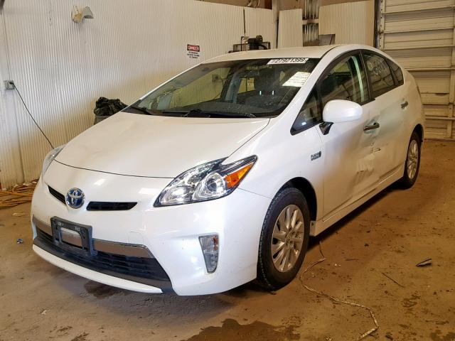 JTDKN3DP5D3047581 - 2013 TOYOTA PRIUS PLUG WHITE photo 2