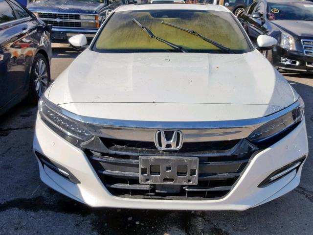 1HGCV3F92JA000469 - 2018 HONDA ACCORD HYB WHITE photo 7