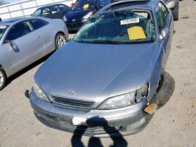 JT8BF28G710291343 - 2001 LEXUS ES 300 SILVER photo 9