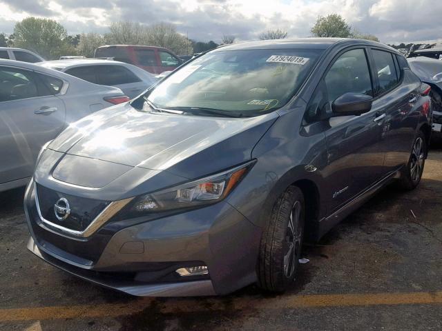 1N4AZ1CP1JC313704 - 2018 NISSAN LEAF S SILVER photo 2