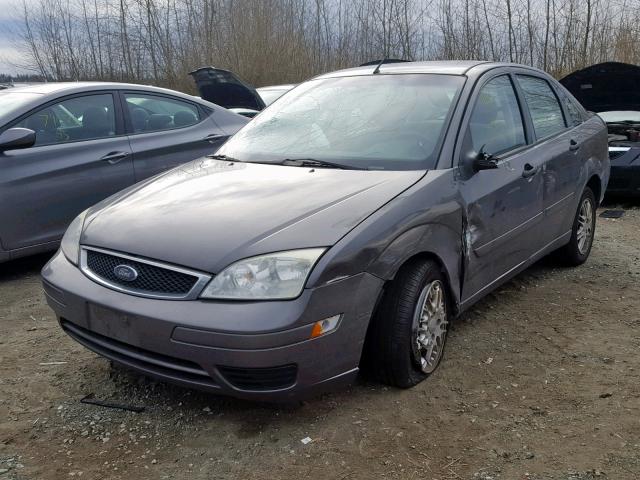 1FAFP34N97W254929 - 2007 FORD FOCUS ZX4 GRAY photo 2