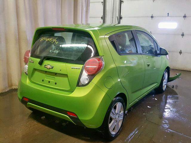 KL8CD6S9XFC730045 - 2015 CHEVROLET SPARK 1LT GREEN photo 4