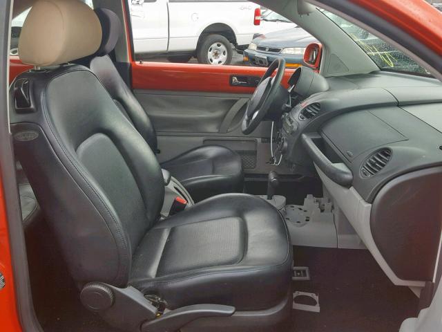 3VWCD31C24M413288 - 2004 VOLKSWAGEN NEW BEETLE Orange Foto 5