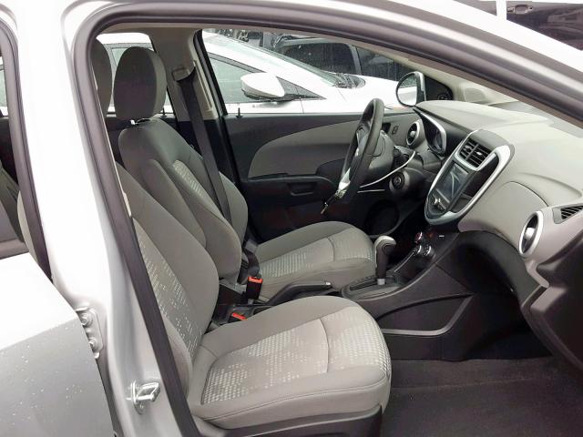 1G1JB5SH1H4151120 - 2017 CHEVROLET SONIC LS SILVER photo 5