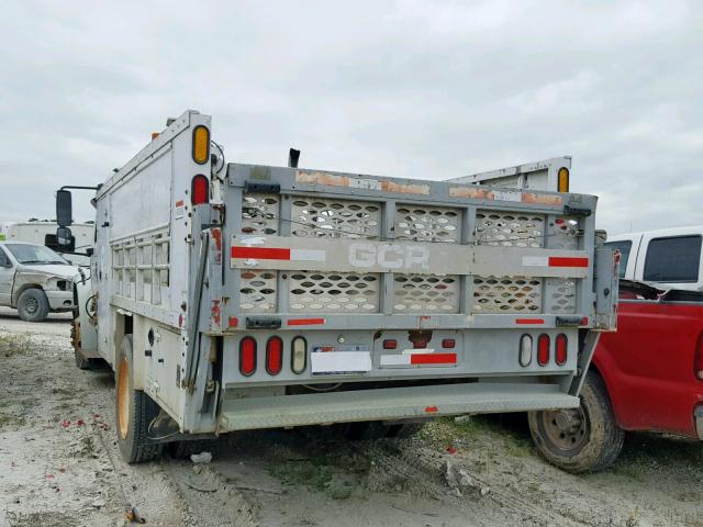 1FVACWDD36HW57126 - 2006 FREIGHTLINER M2 106 MED WHITE photo 3