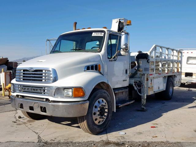 2FZAAJAL82AK06113 - 2002 STERLING TRUCK M 7500 WHITE photo 2