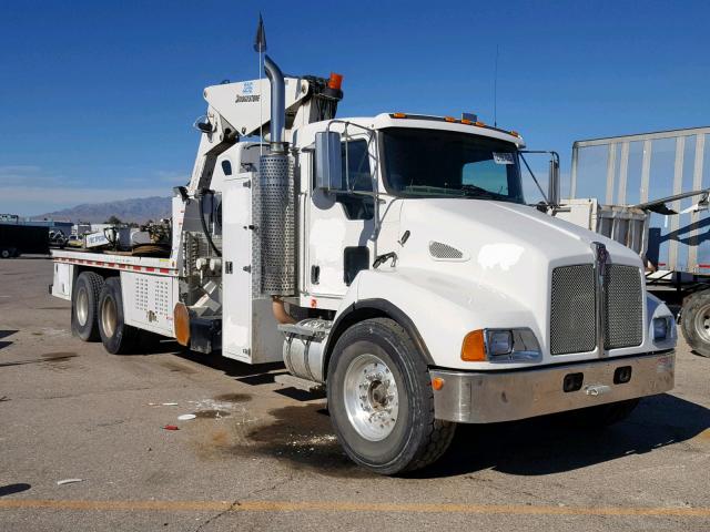 2NKMHD7X96M134200 - 2006 KENWORTH CONSTRUCTI WHITE photo 1