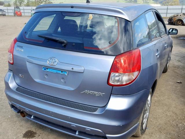 2T1KR32E23C009009 - 2003 TOYOTA MATRIX 银色 照片 4