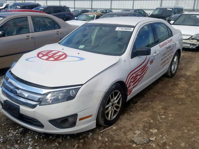 3FAHP0GA9AR387247 - 2010 FORD FUSION S WHITE photo 2