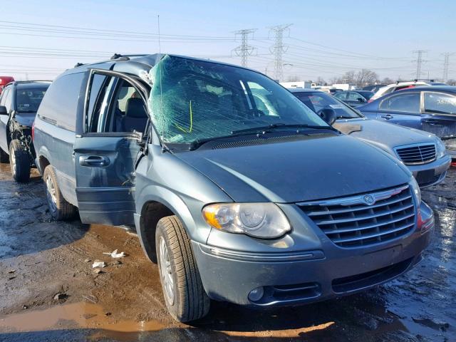 2C8GP64LX5R338812 - 2005 CHRYSLER TOWN & COU BLUE photo 1