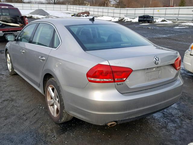 1VWBP7A35DC054532 - 2013 VOLKSWAGEN PASSAT SE SILVER photo 3