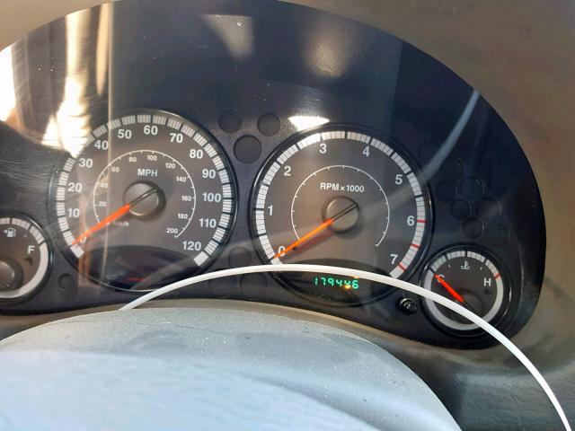 1J4GL38K85W725826 - 2005 JEEP LIBERTY RE BLACK photo 8