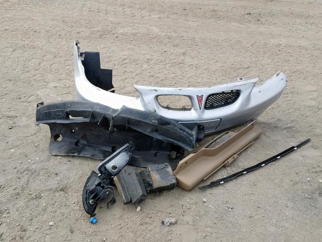 1G2WK52J32F235892 - 2002 PONTIAC GRAND PRIX 银色 照片 9