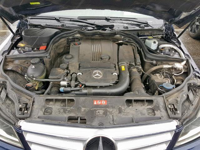 WDDGF4HB0DA804315 - 2013 MERCEDES-BENZ C 250 BLUE photo 7