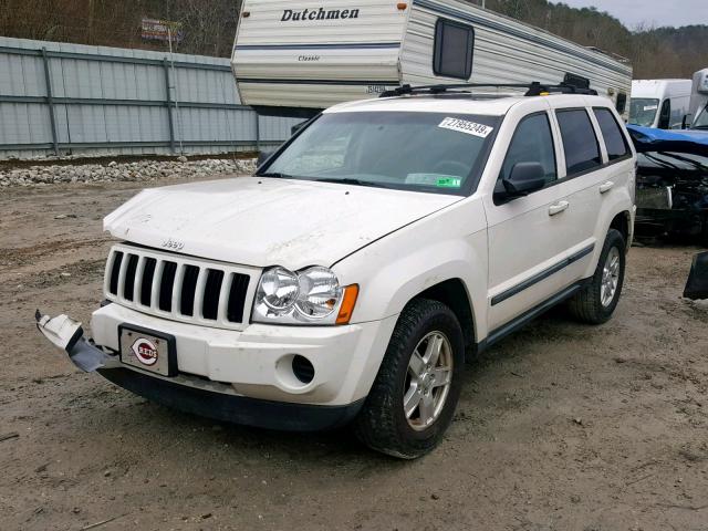 1J8GR48K07C640468 - 2007 JEEP GRAND CHER WHITE photo 2