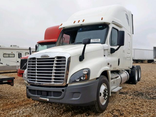 3AKJGLDV6HDHY9146 - 2017 FREIGHTLINER CASCADIA 1 WHITE photo 2