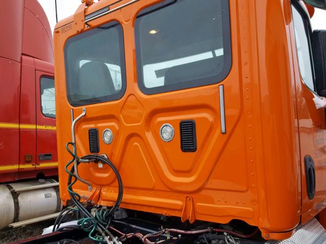 3AKJGEDV5ESFT2854 - 2014 FREIGHTLINER CASCADIA 1 ORANGE photo 6