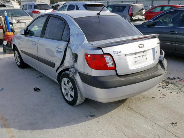 KNADE123386405971 - 2008 KIA RIO BASE SILVER photo 3