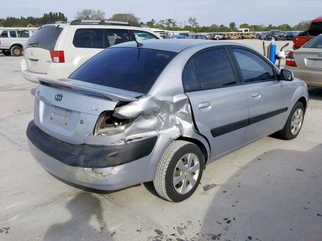 KNADE123386405971 - 2008 KIA RIO BASE SILVER photo 4