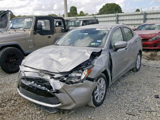 3MYDLBZV8GY100190 - 2016 TOYOTA SCION IA GRAY photo 2