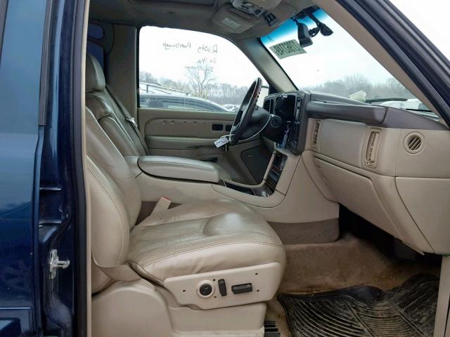 1GYEK63N25R139117 - 2005 CADILLAC ESCALADE L BLUE photo 5