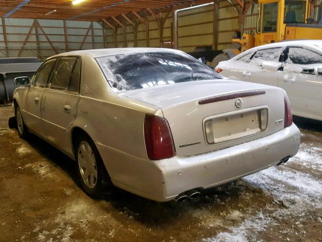 1G6KF5796YU311271 - 2000 CADILLAC DEVILLE DT SILVER photo 3